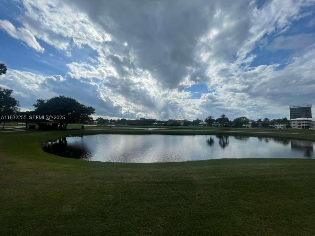 Country Club Towers | Unit #301 Unit #301 | Picture 40