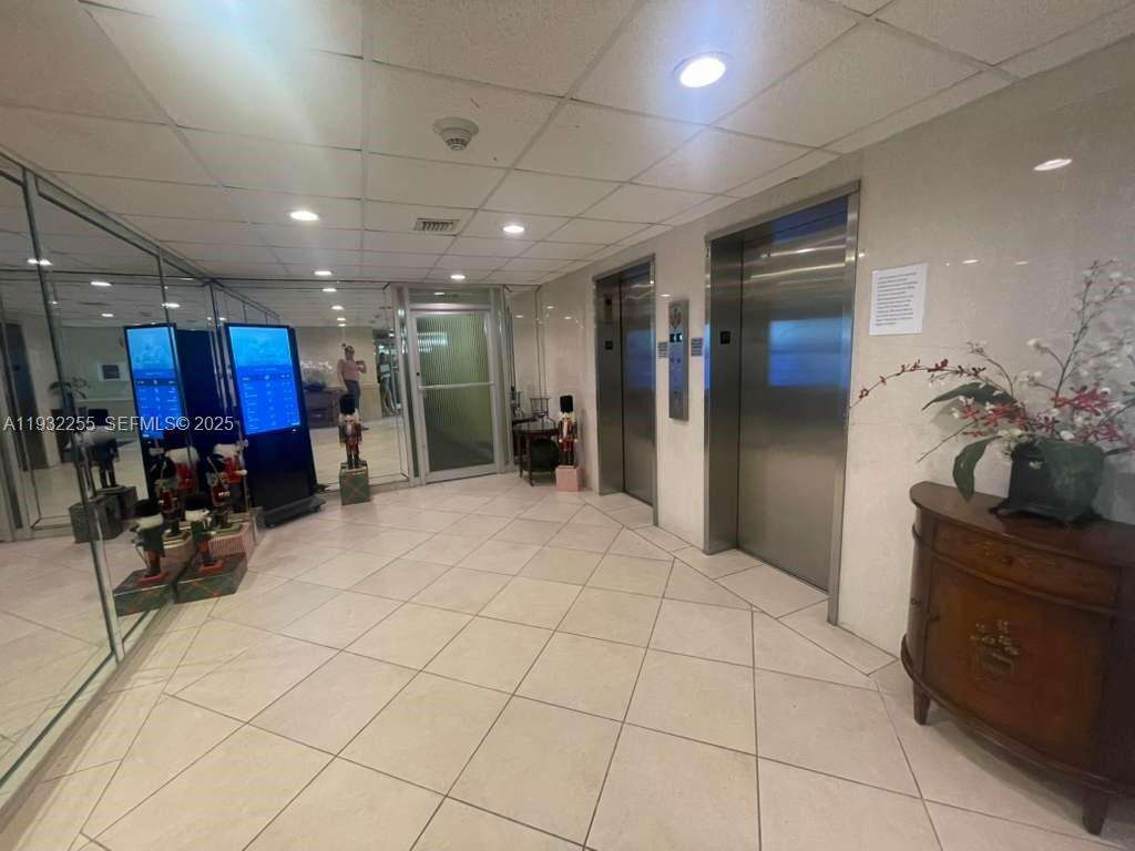 Country Club Towers | Unit #301 Unit #301 | Picture 7