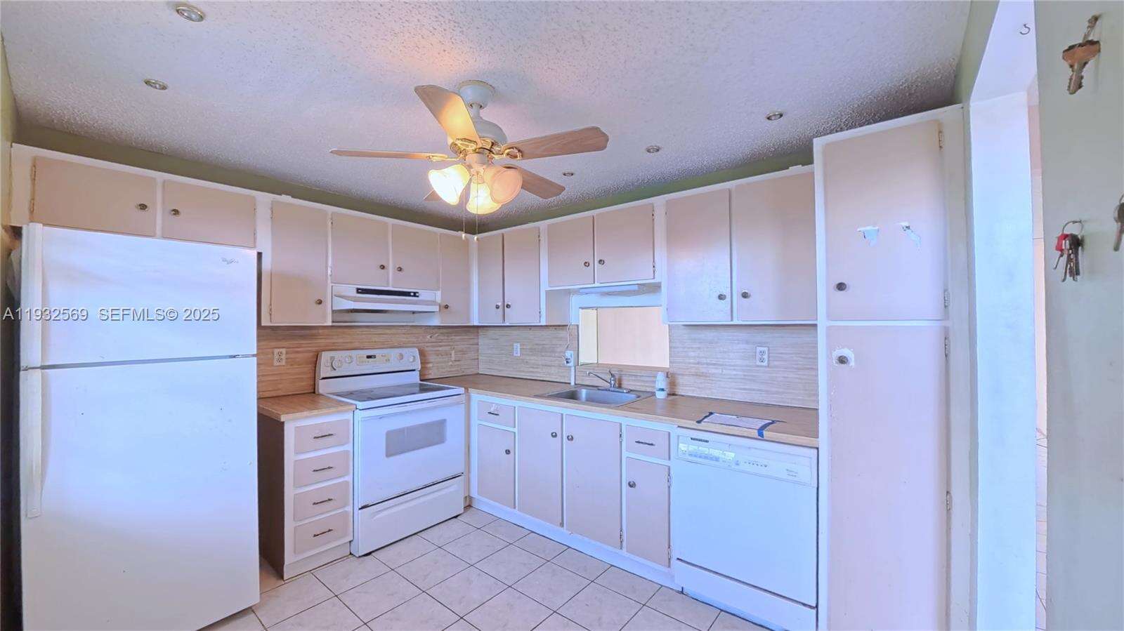 Meadowbrook Lakes View Condo Bldg B | Unit #502 Unit #502 | Picture 3