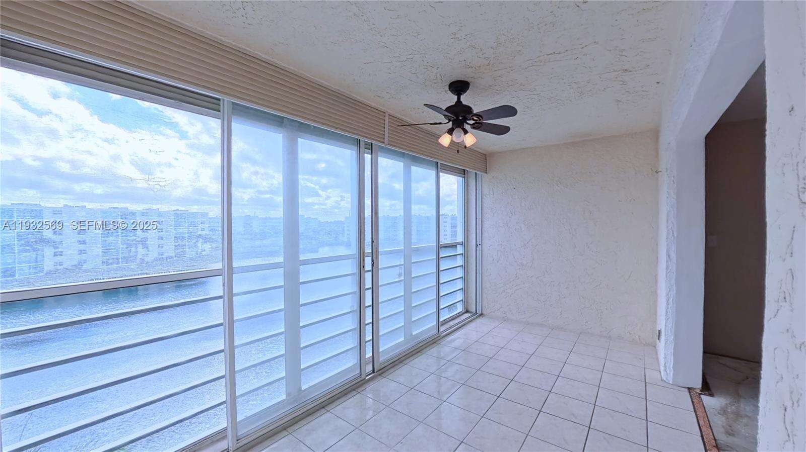 Meadowbrook Lakes View Condo Bldg B | Unit #502 Unit #502 | Picture 4