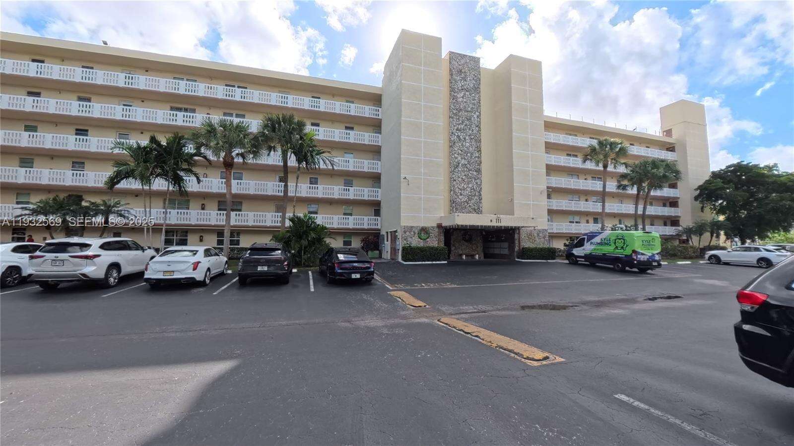 Meadowbrook Lakes View Condo Bldg B | Unit #502 Unit #502 | Picture 5
