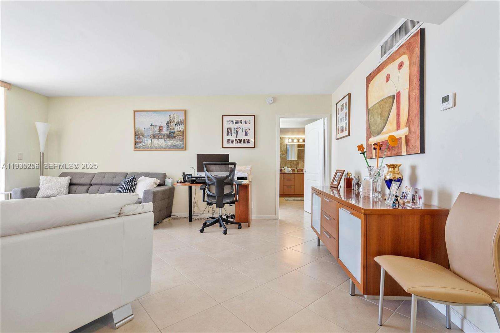 Lake Point Tower Condominium | Unit #1201 Unit #1201 | Picture 14