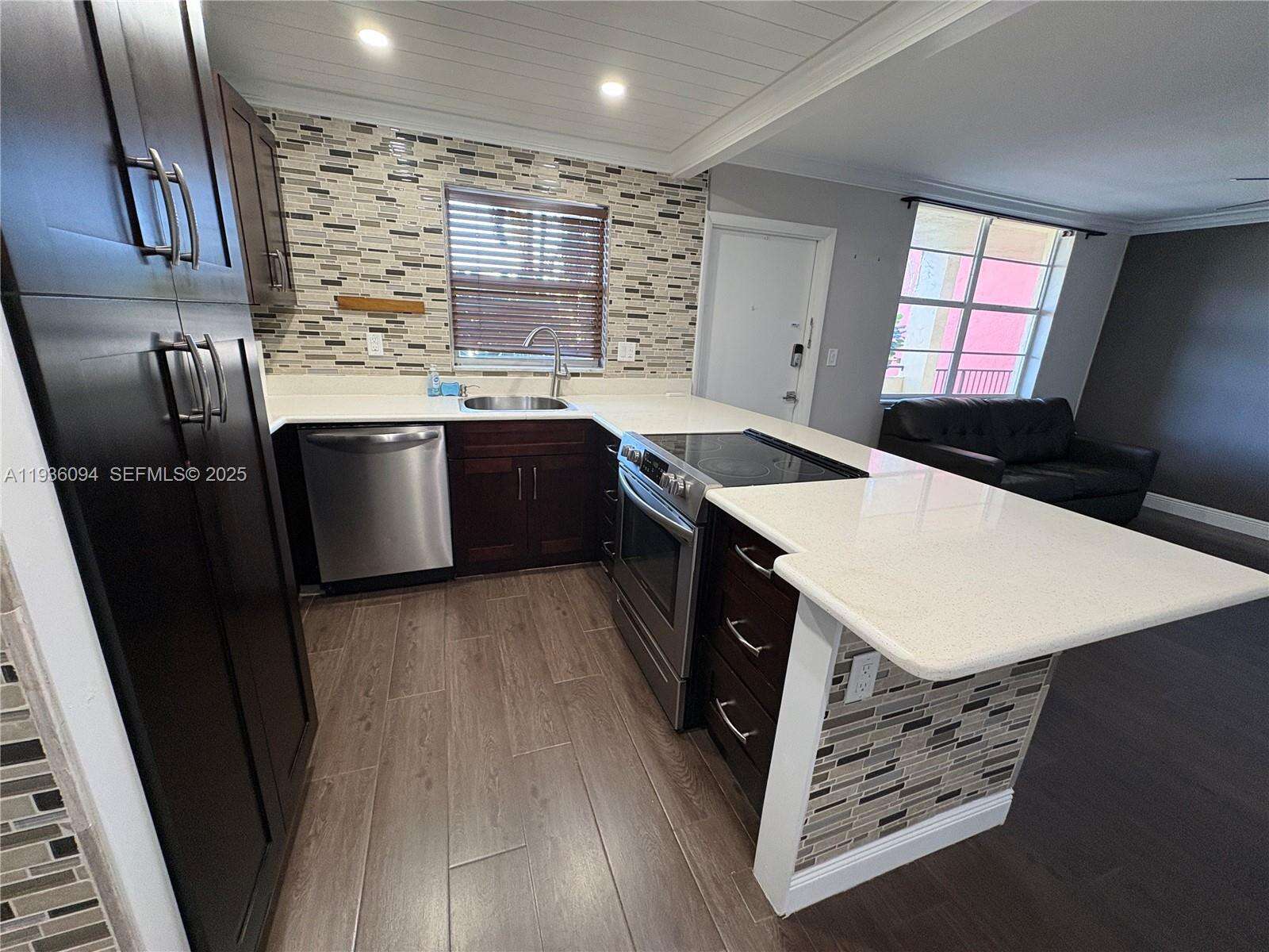 Casa Verano | Unit #203 Unit #203 | Picture 4