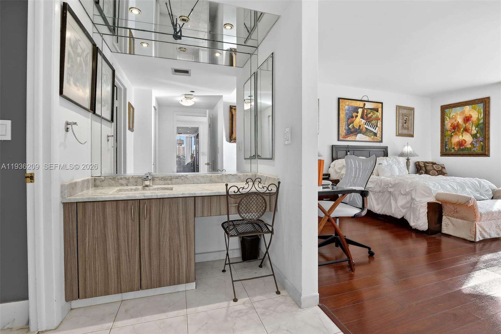 Hamptons West | Unit #201 Unit #201 | Picture 28