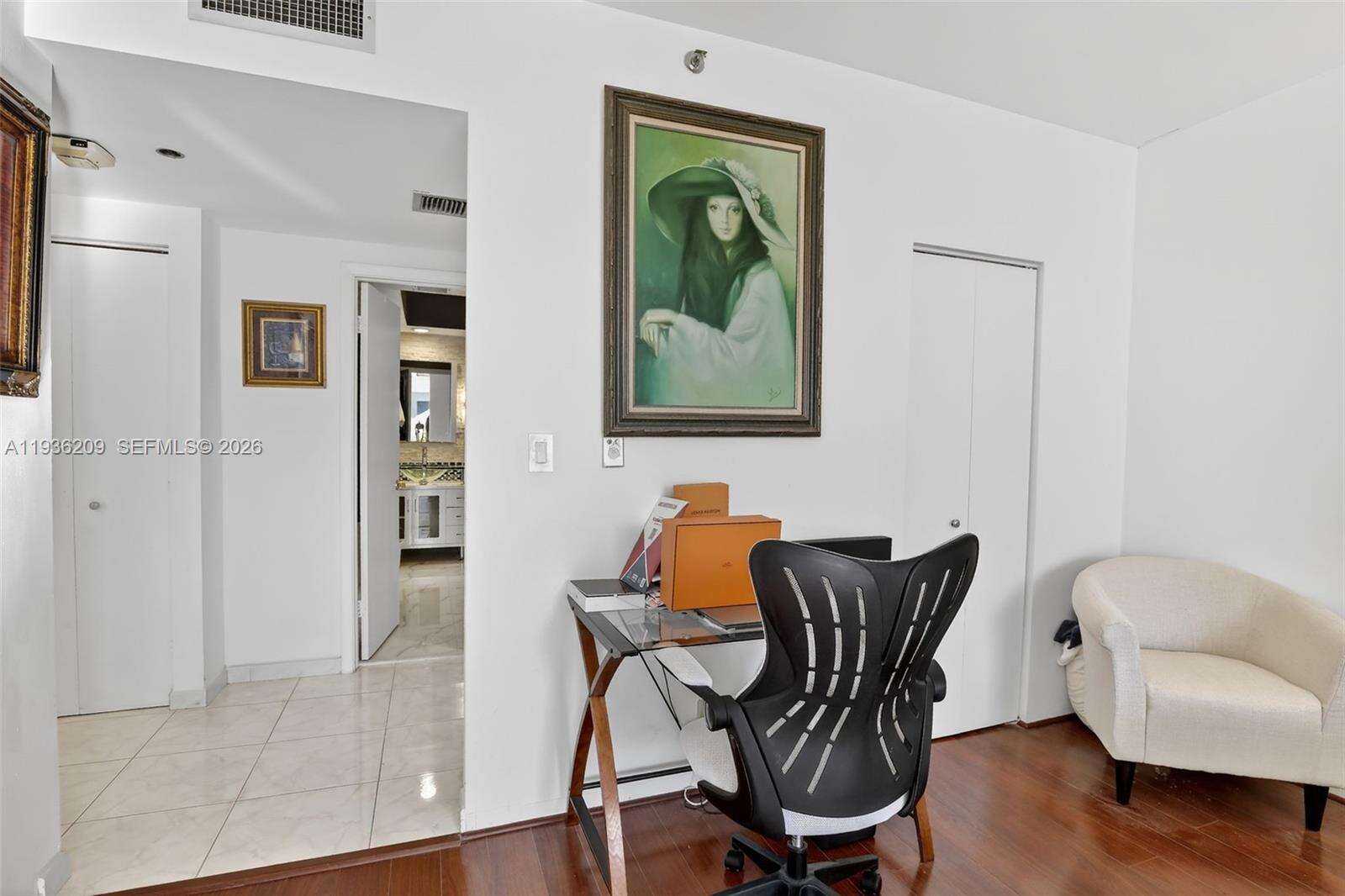 Hamptons West | Unit #201 Unit #201 | Picture 33