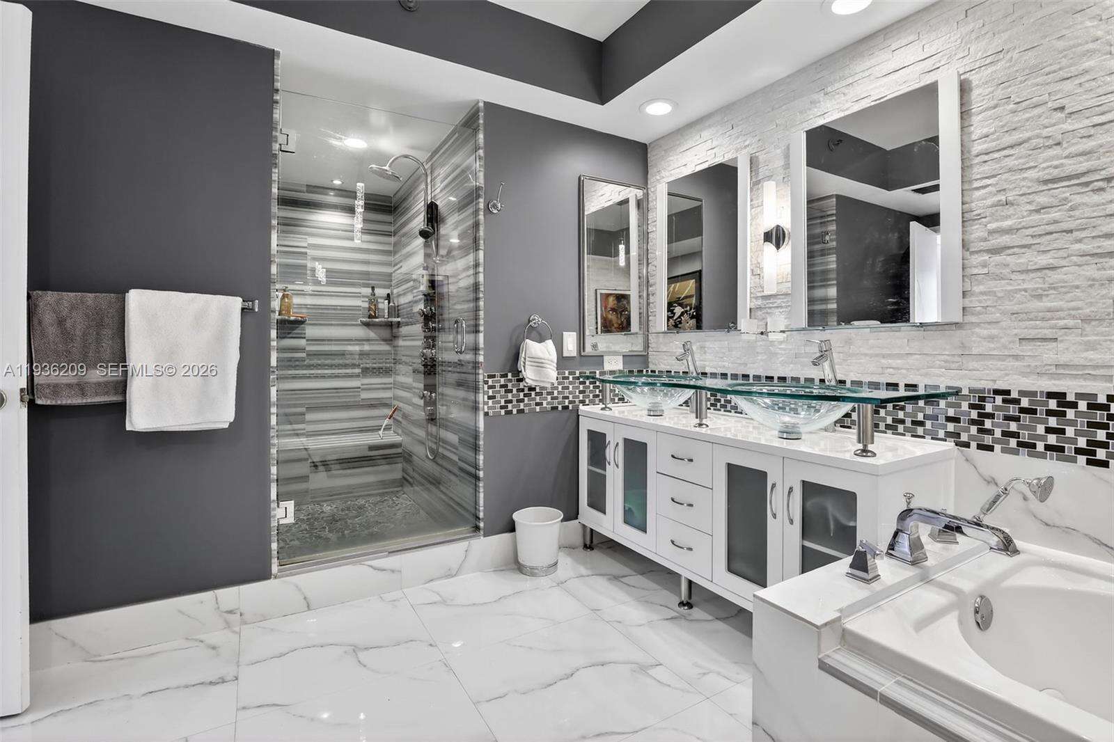 Hamptons West | Unit #201 Unit #201 | Picture 37