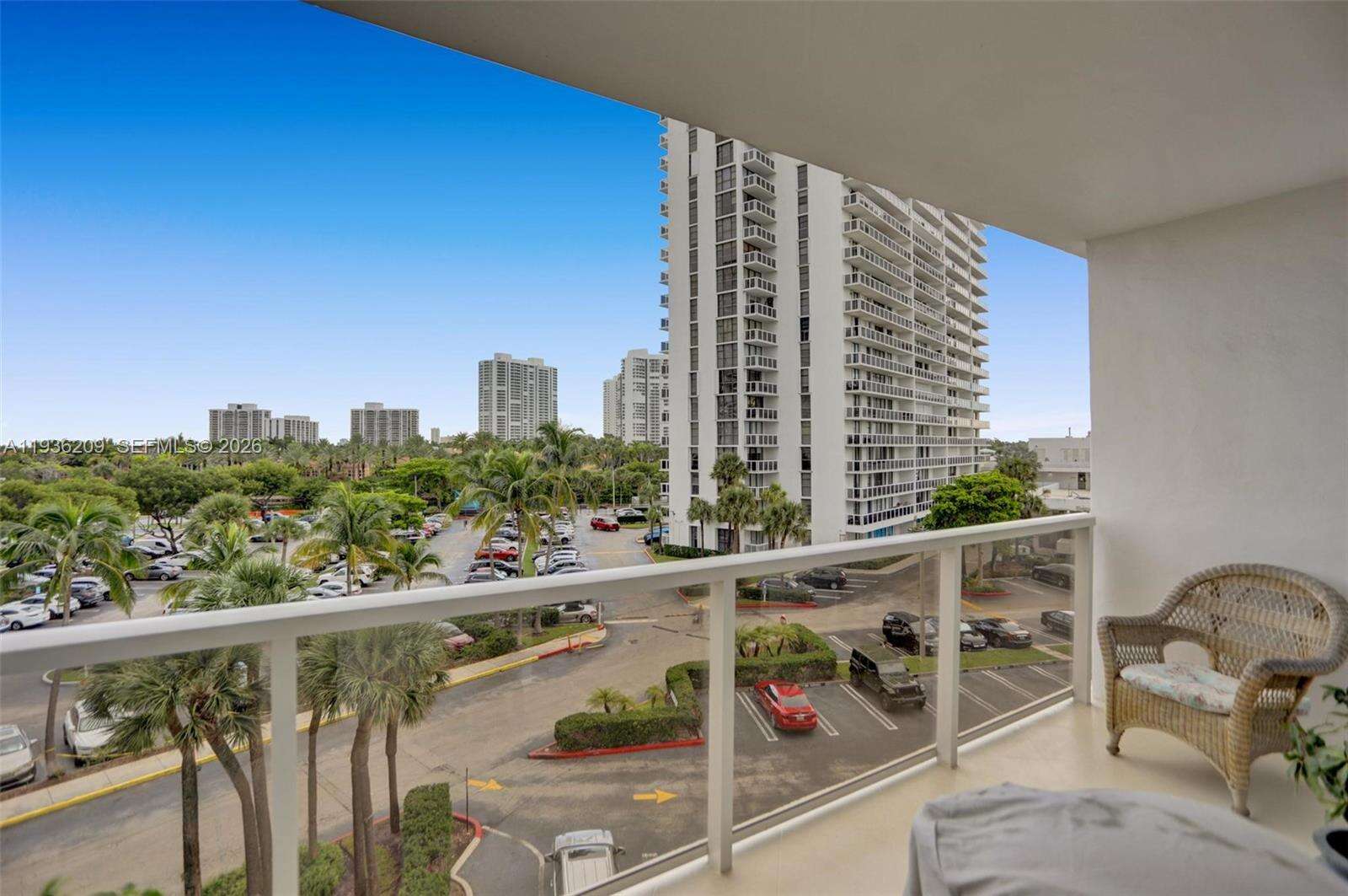 Hamptons West | Unit #201 Unit #201 | Picture 41