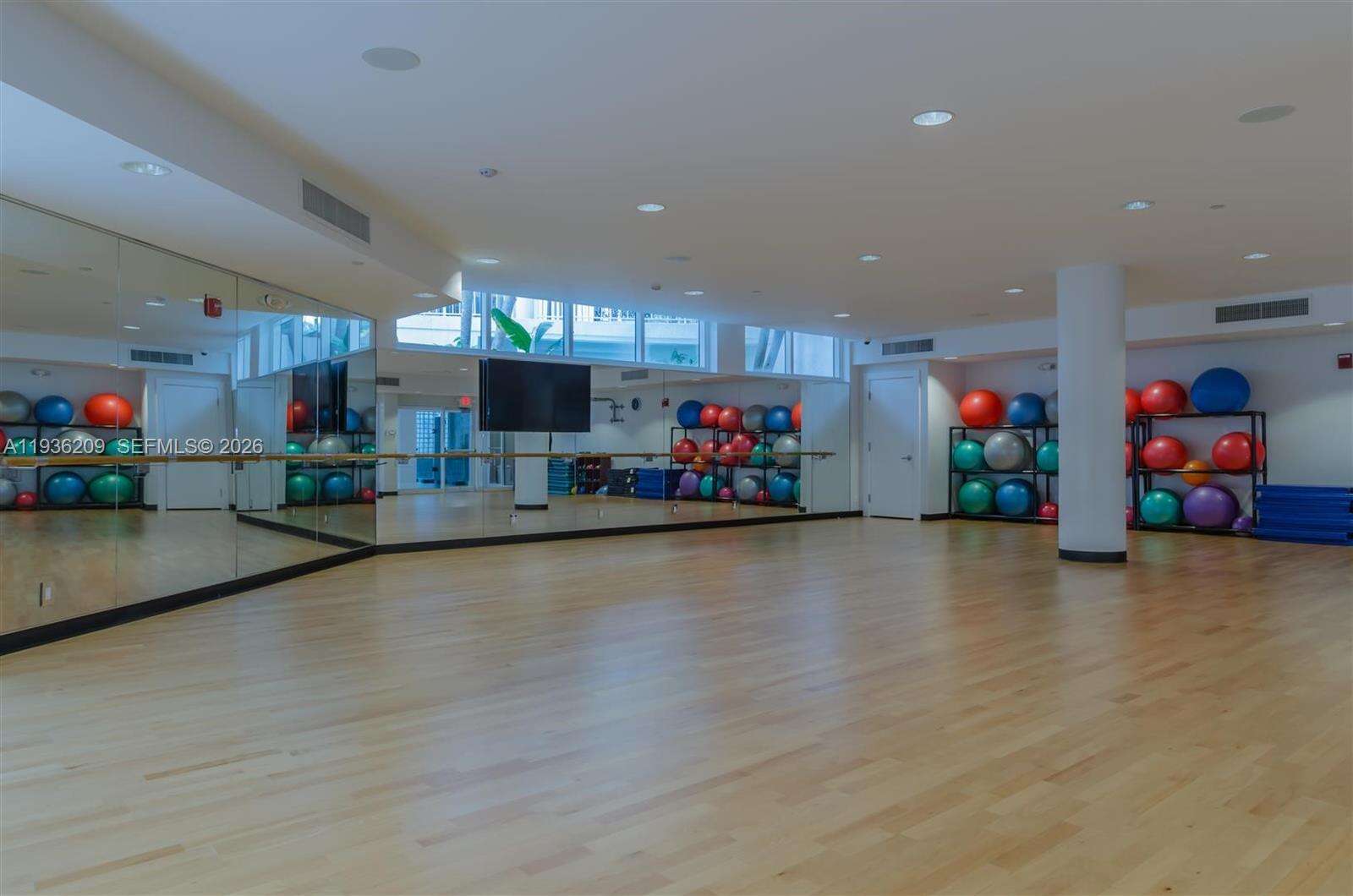 Hamptons West | Unit #201 Unit #201 | Picture 67