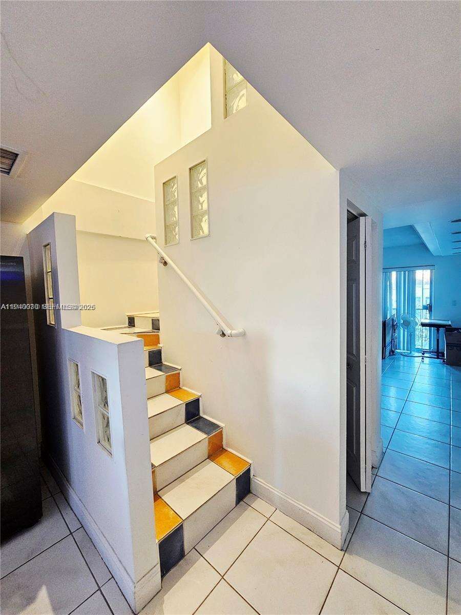 Garsan Apts Inc | Unit #1207 Unit #1207 | Picture 13