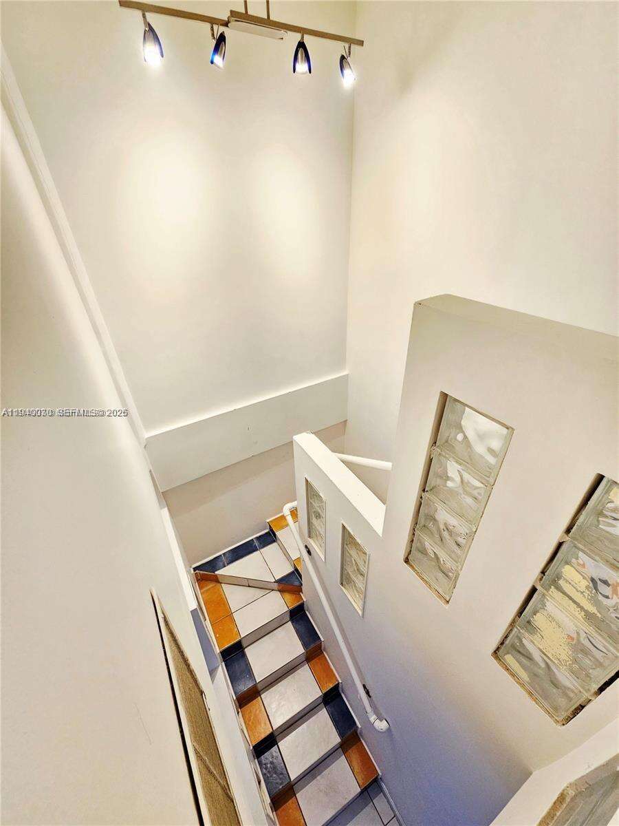 Garsan Apts Inc | Unit #1207 Unit #1207 | Picture 14