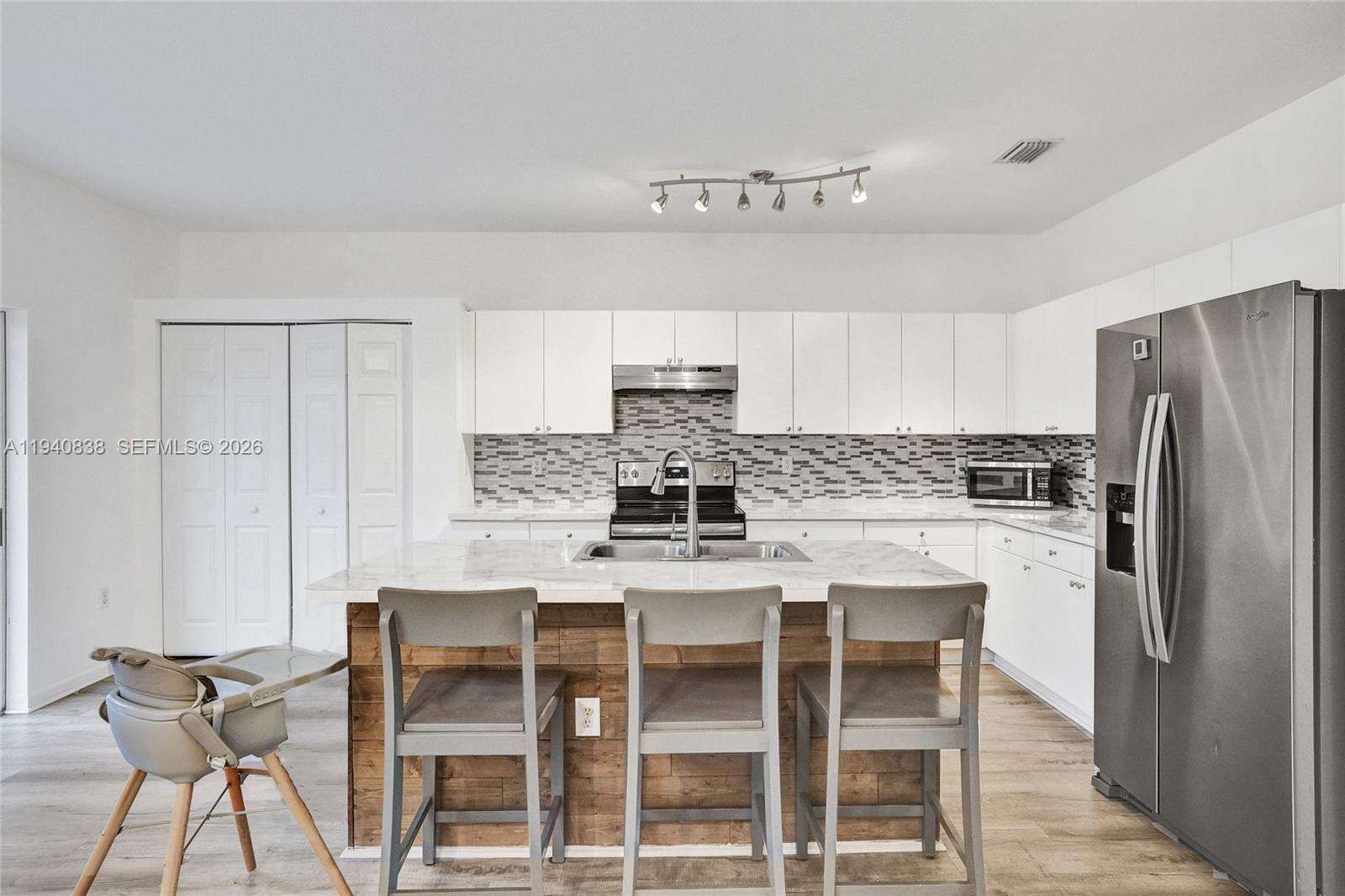 Towngate Condo Two | Unit #2238 Unit #2238 | Picture 6