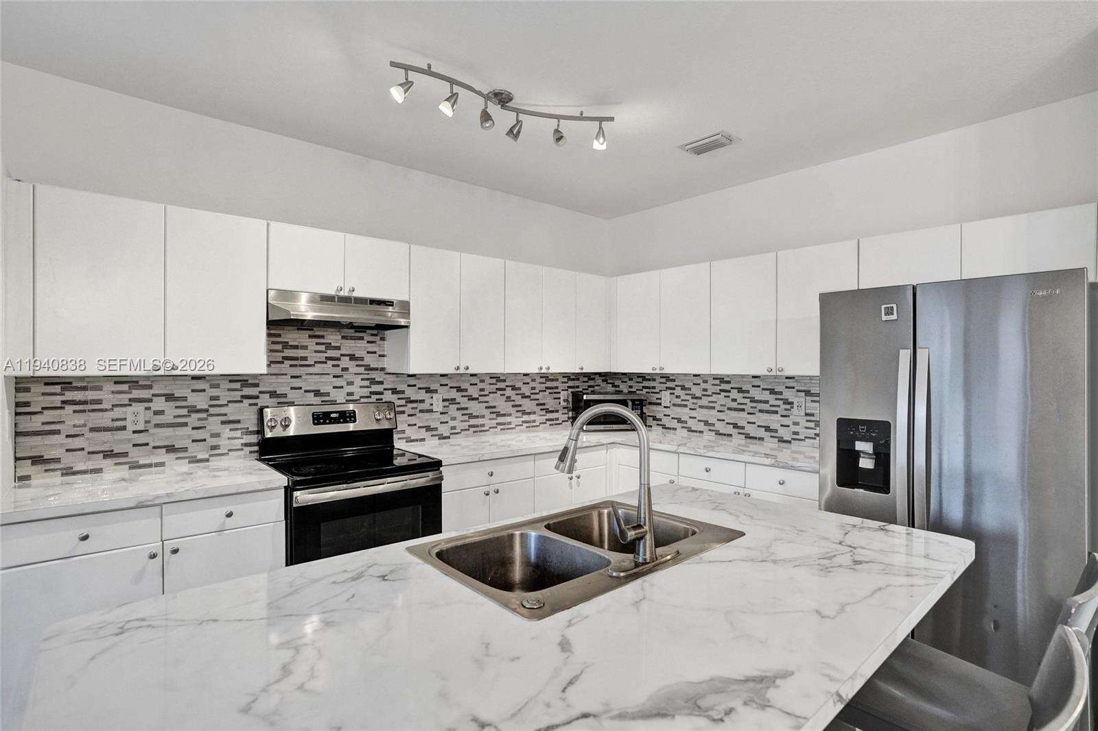 Towngate Condo Two | Unit #2238 Unit #2238 | Picture 7