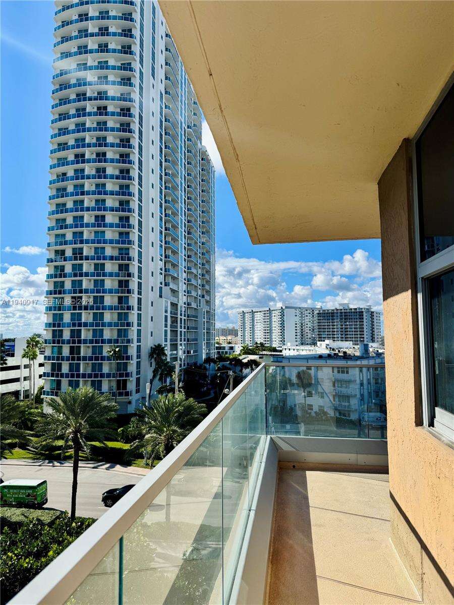 Malaga Towers | Unit #6A Unit #6A | Picture 32