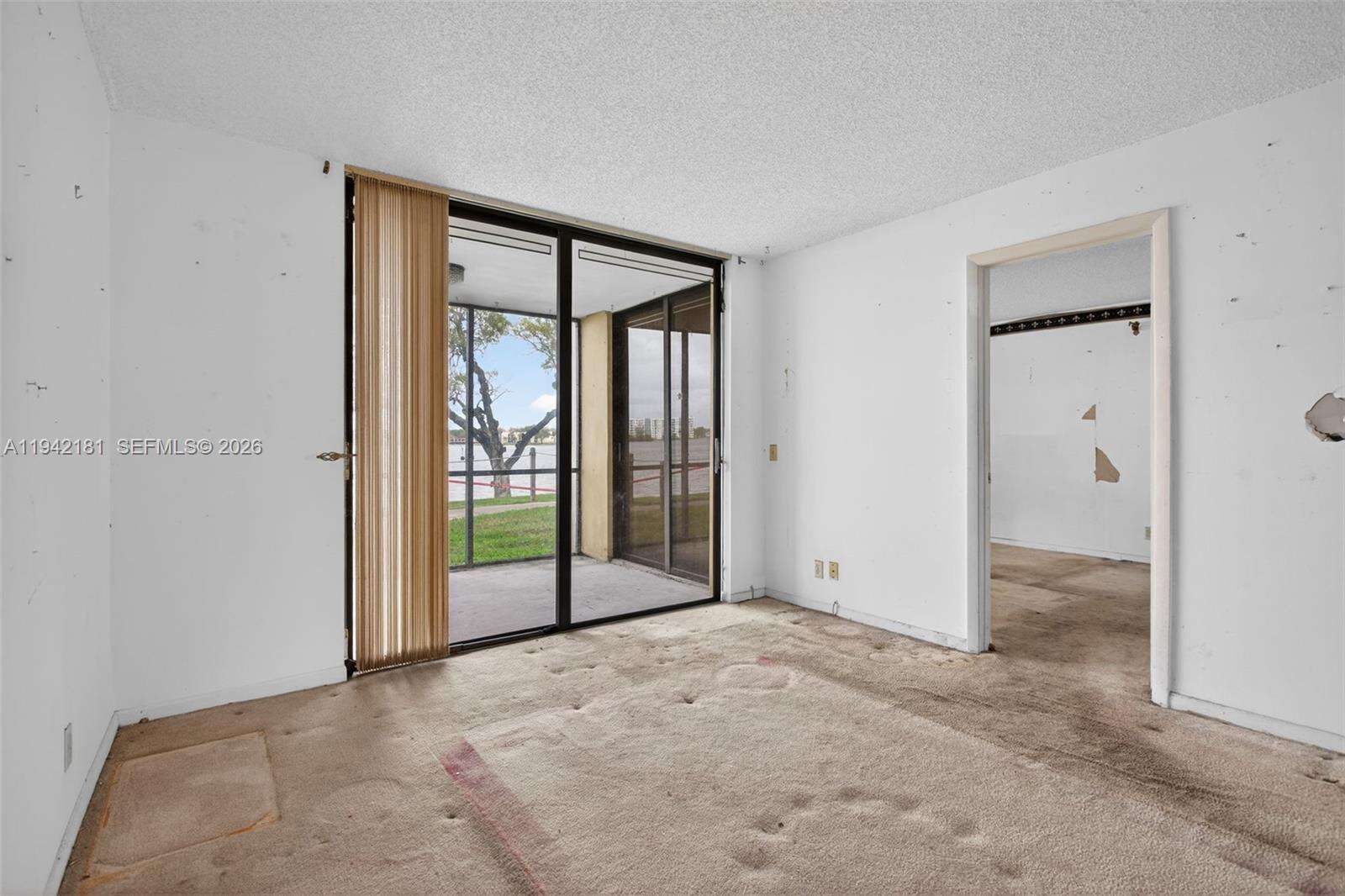 Lake Emerald Condominium No Five | Unit #104 Unit #104 | Picture 17