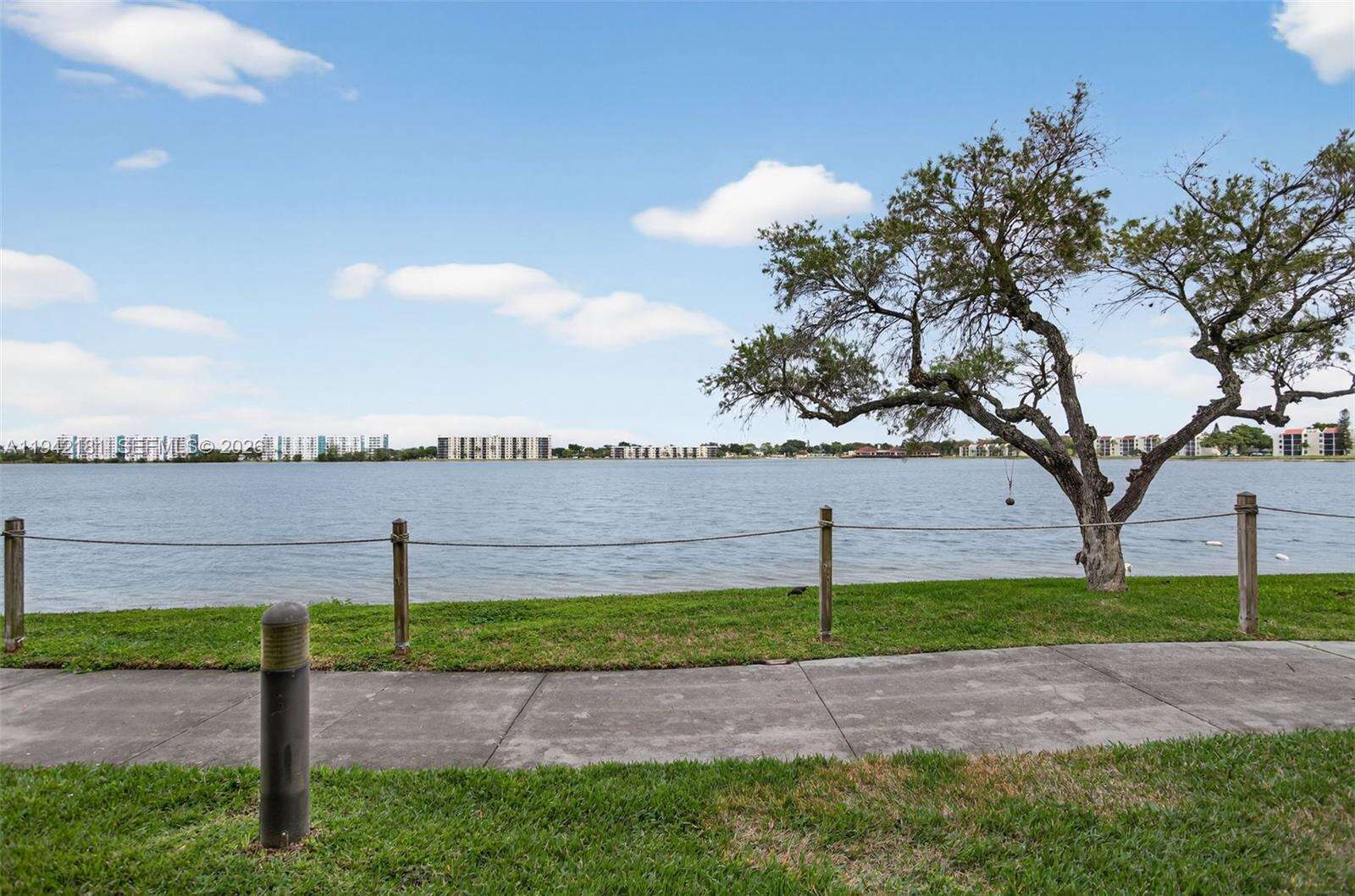 Lake Emerald Condominium No Five | Unit #104 Unit #104 | Picture 31