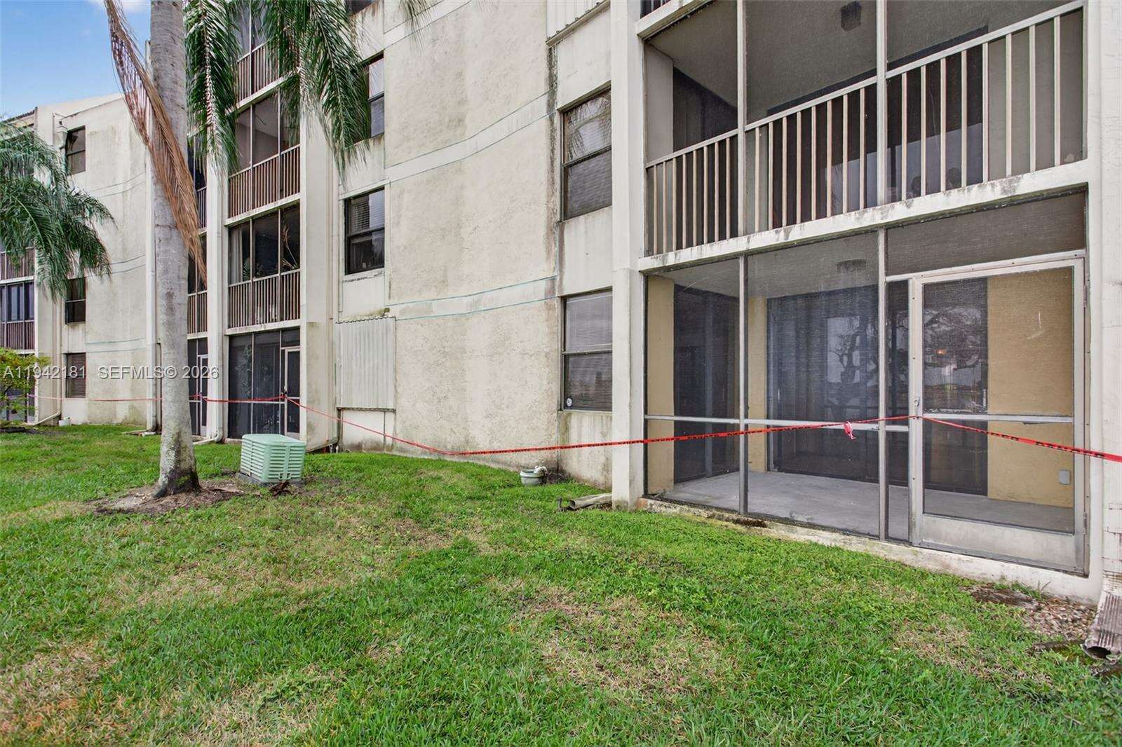 Lake Emerald Condominium No Five | Unit #104 Unit #104 | Picture 33