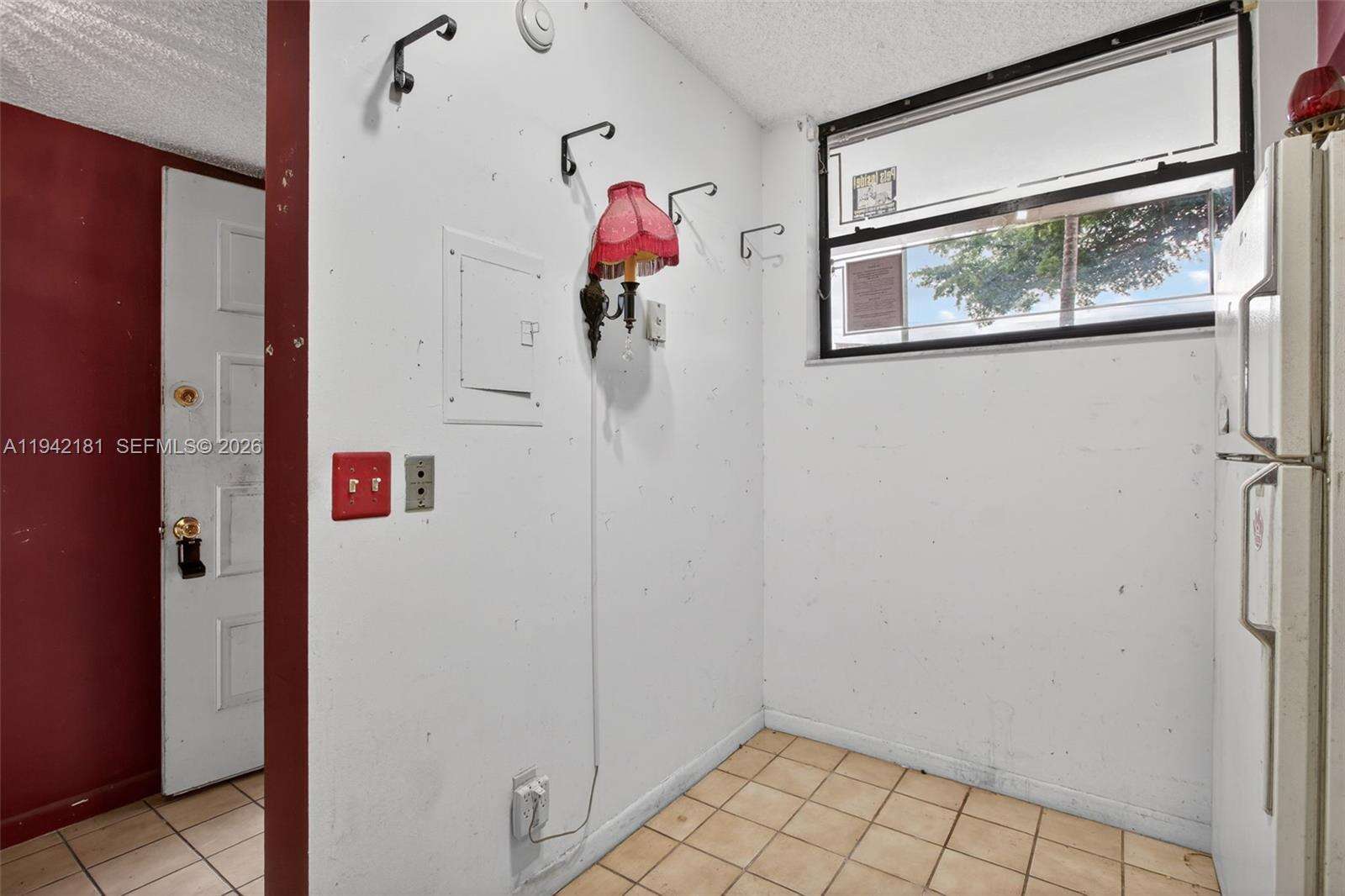 Lake Emerald Condominium No Five | Unit #104 Unit #104 | Picture 7