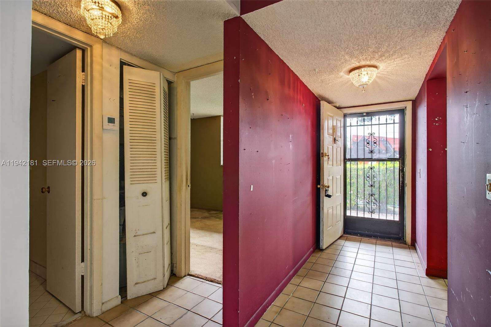 Lake Emerald Condominium No Five | Unit #104 Unit #104 | Picture 8