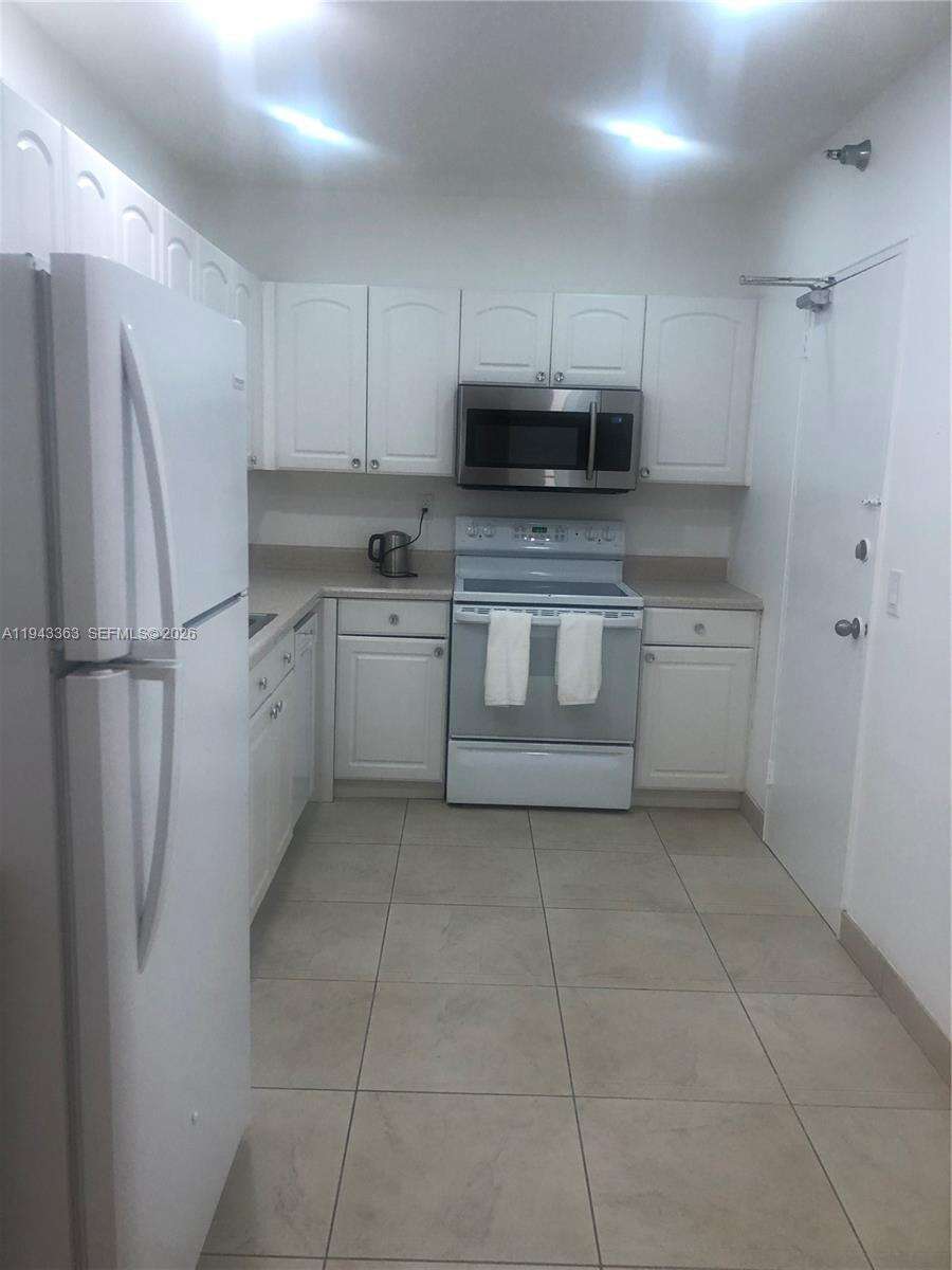 The Plaza Of Bal Harbour | Unit #1016 Unit #1016 | Picture 5