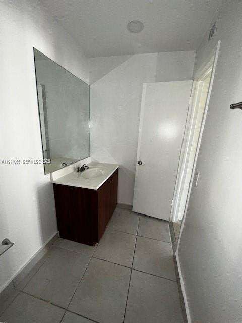 The Meadows Lake North | Unit #222B Unit #222B | Picture 16