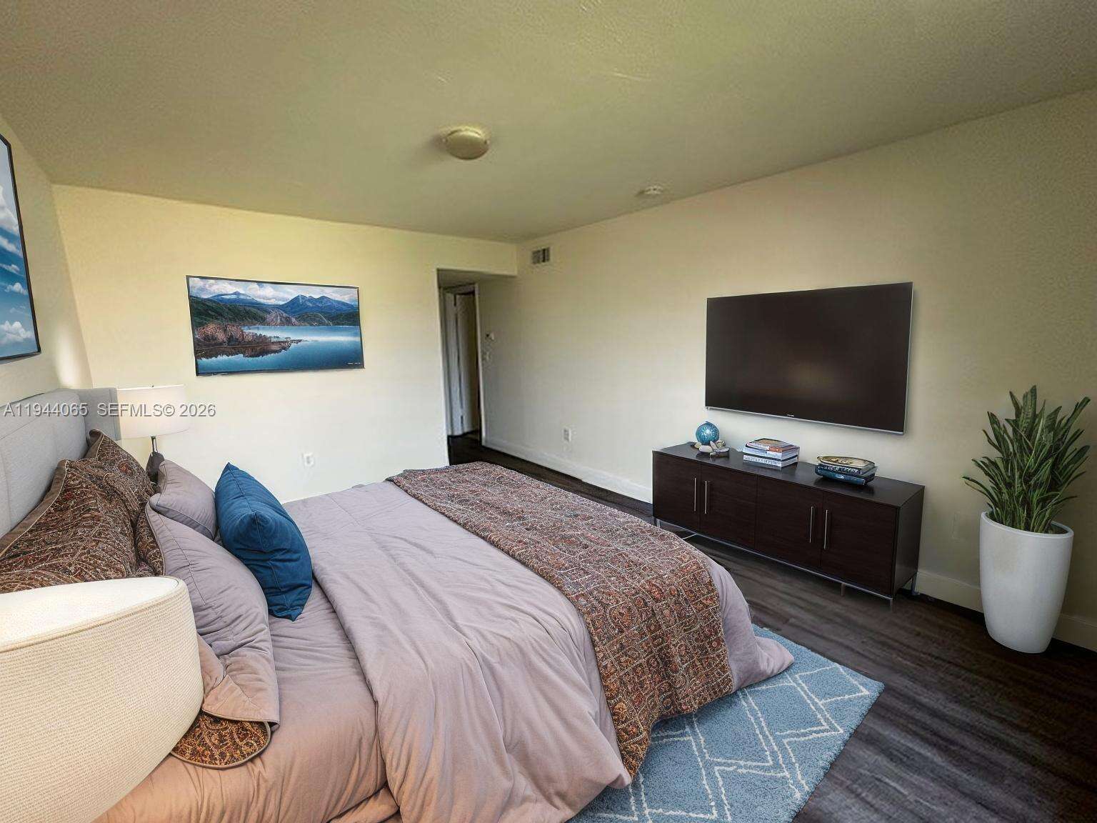 The Meadows Lake North | Unit #222B Unit #222B | Picture 7
