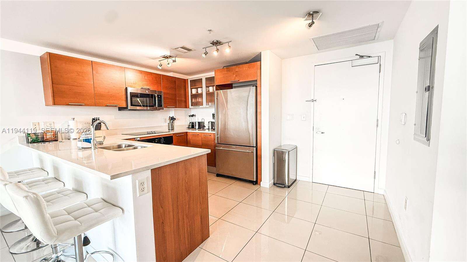 Midblock Miami | Unit #1110 Unit #1110 | Picture 9