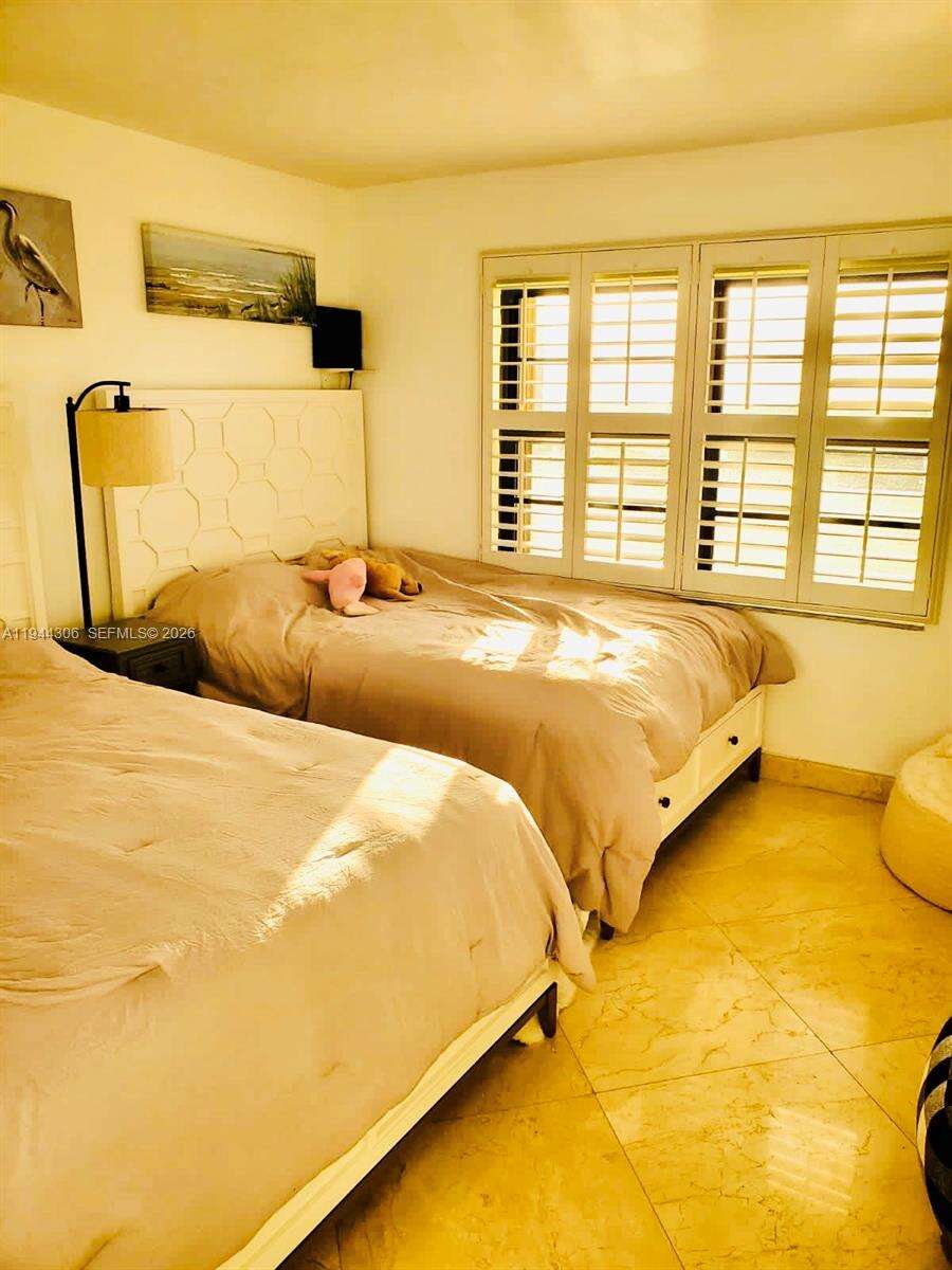 Shore Club | Unit #8E Unit #8E | Picture 9