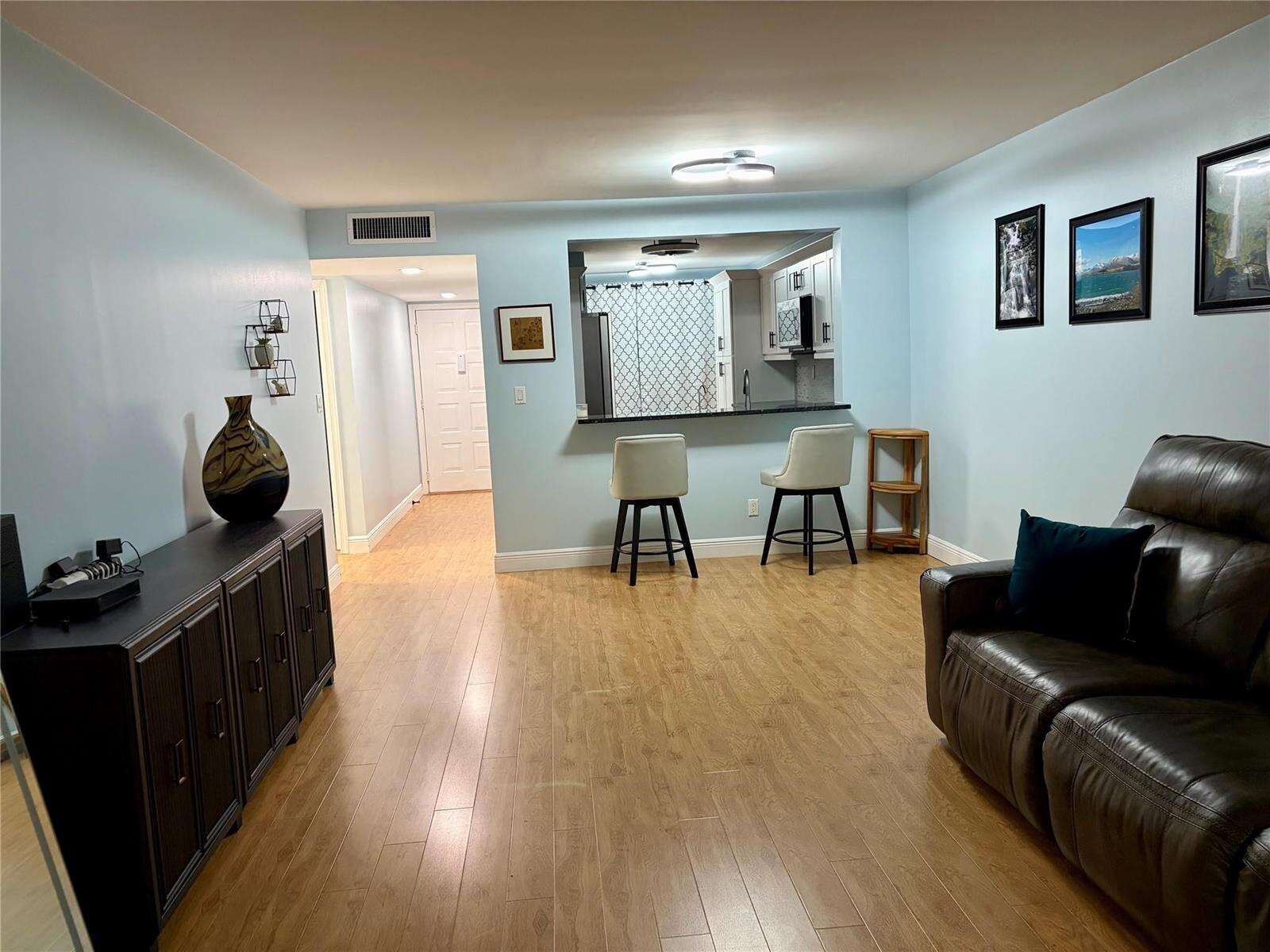 Devon Condominium A | Unit #307 Unit #307 | Picture 20
