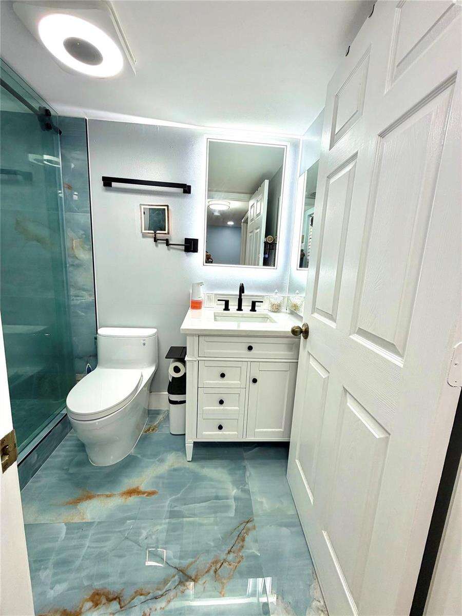 Devon Condominium A | Unit #307 Unit #307 | Picture 29