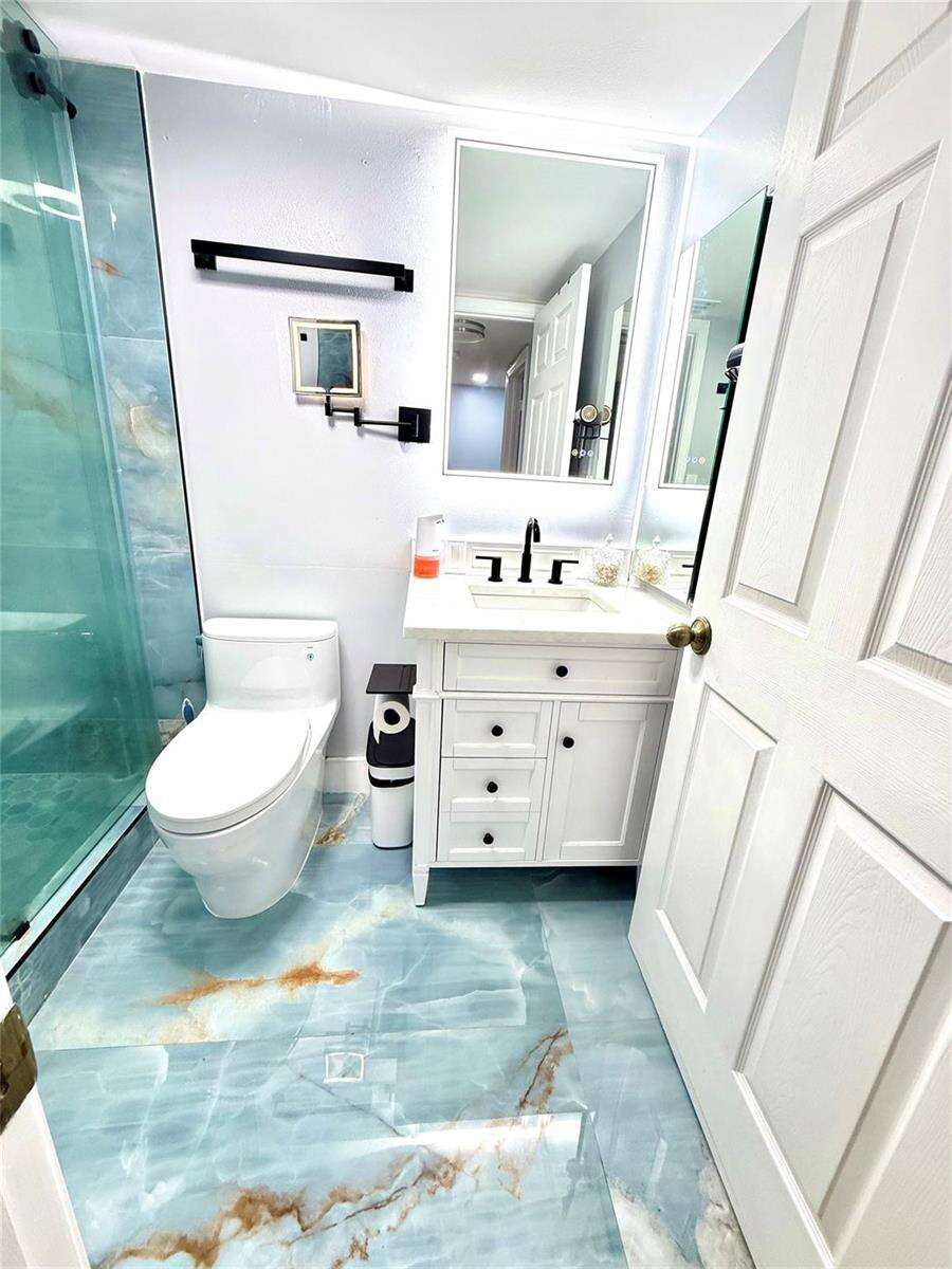 Devon Condominium A | Unit #307 Unit #307 | Picture 31
