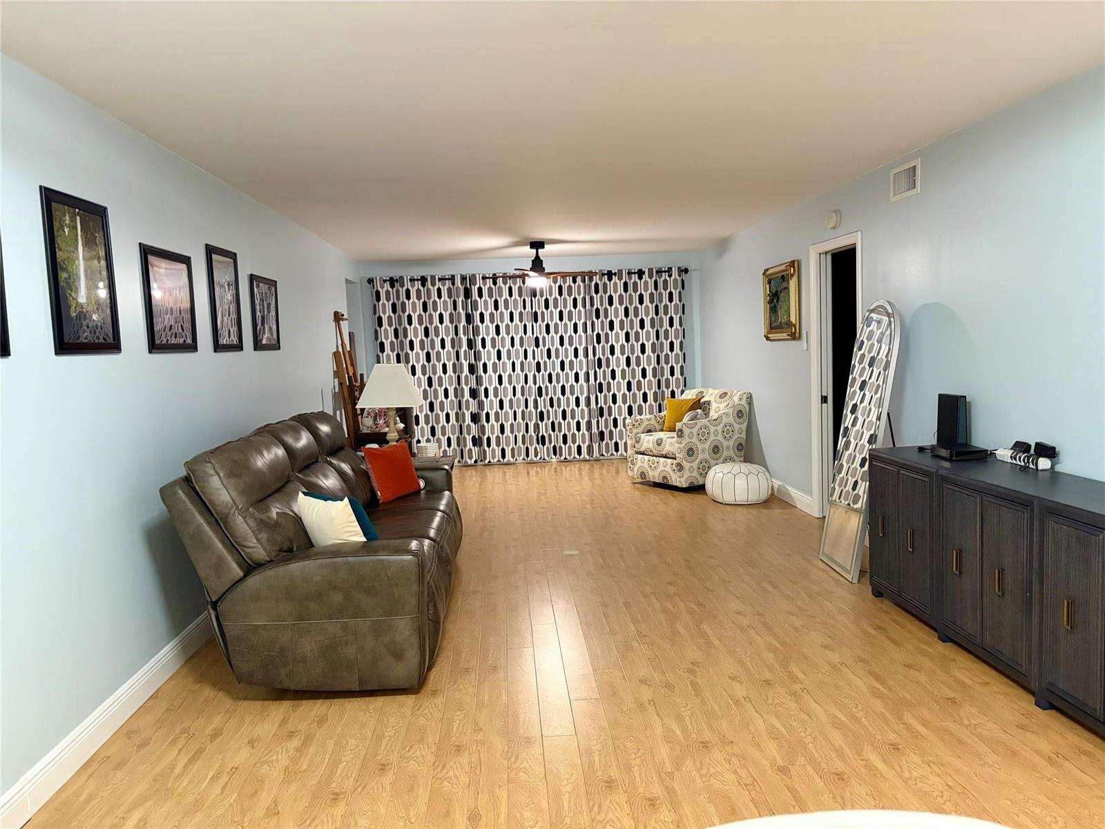 Devon Condominium A | Unit #307 Unit #307 | Picture 7