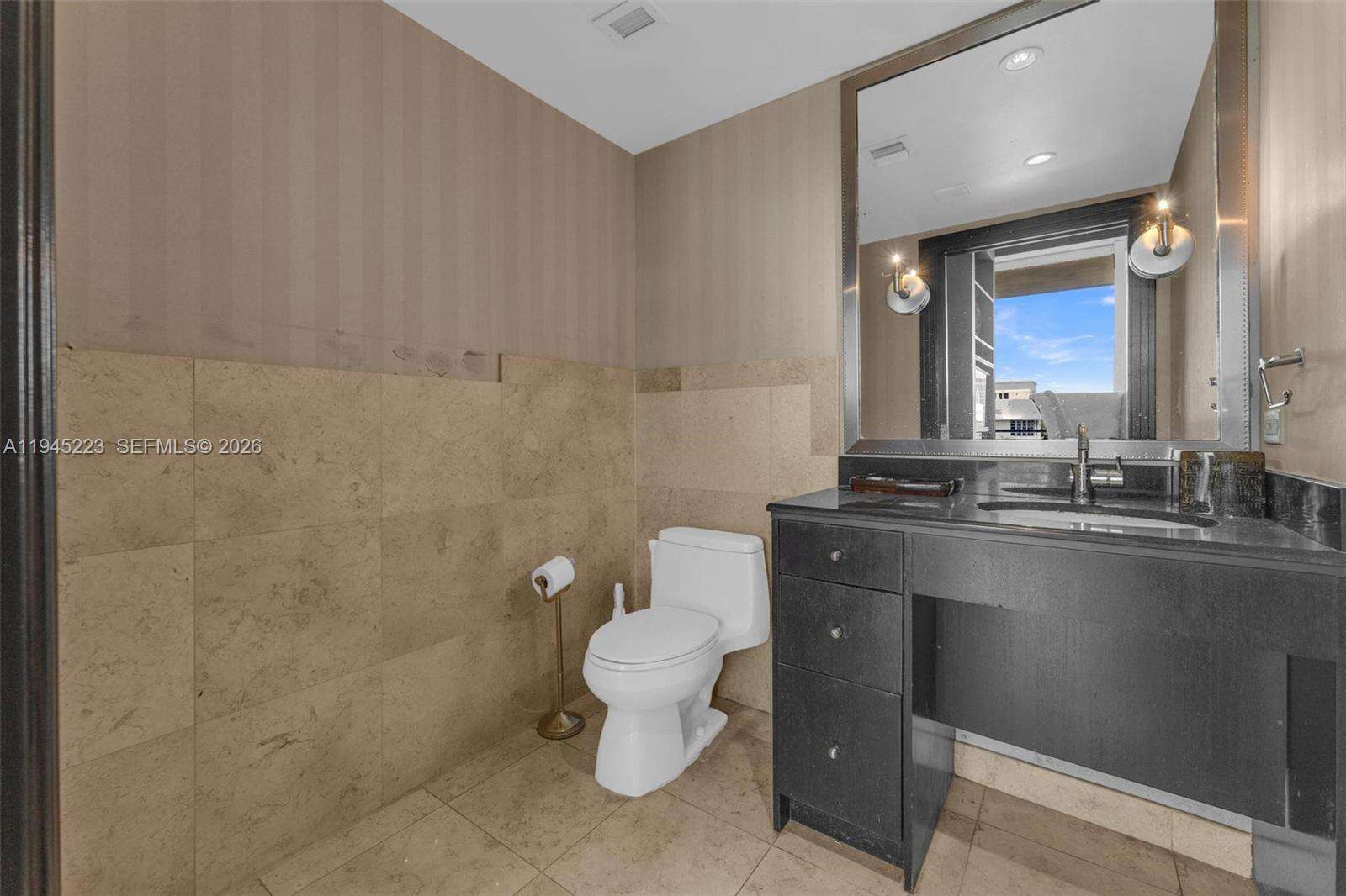 De Soleil S Bch Residential | Unit #PH18 Unit #PH18 | Picture 14
