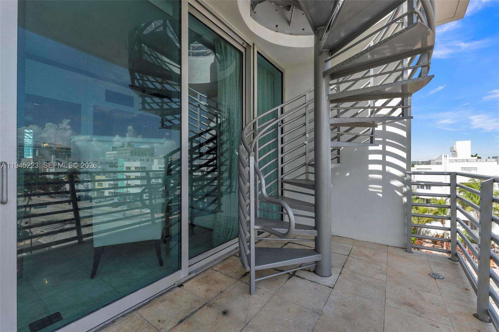 De Soleil S Bch Residential | Unit #PH18 Unit #PH18 | Picture 22