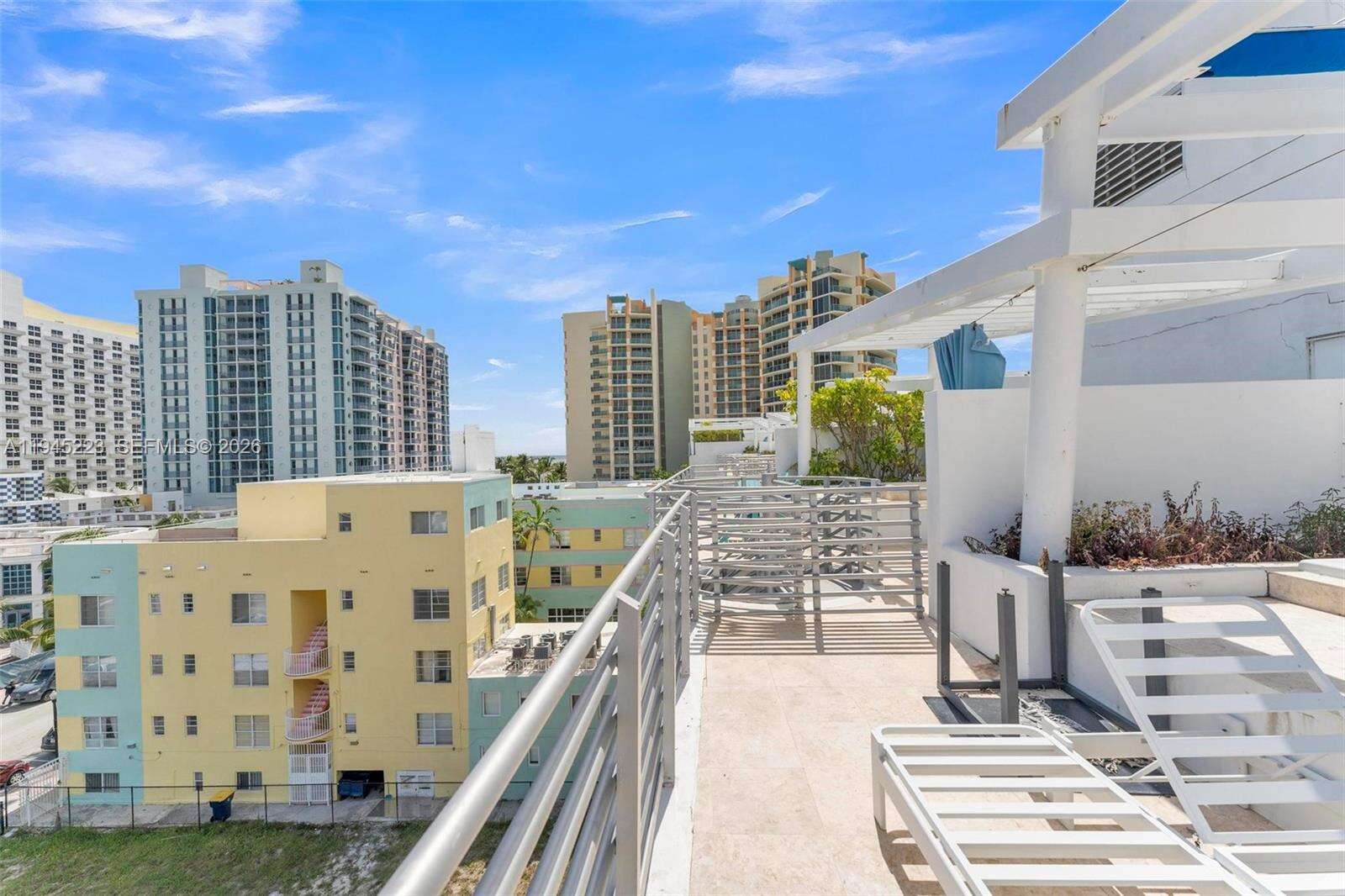 De Soleil S Bch Residential | Unit #PH18 Unit #PH18 | Picture 31