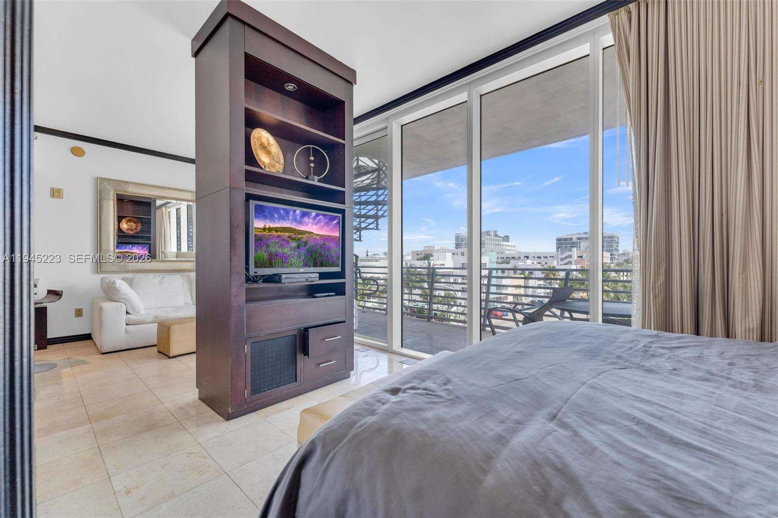 De Soleil S Bch Residential | Unit #PH18 Unit #PH18 | Picture 7