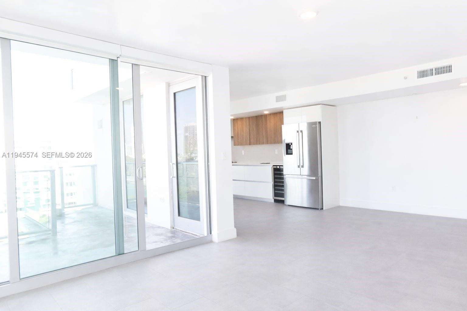 Bay Harbor Club | Unit #804 Unit #804 | Picture 5