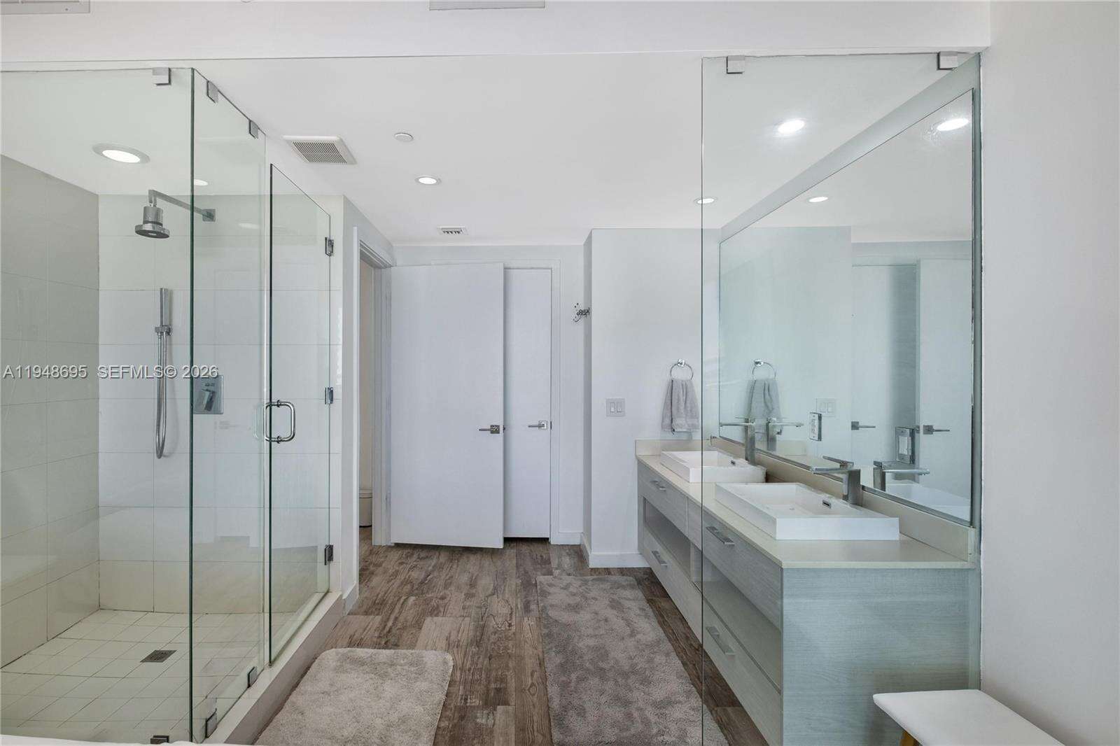 Paraiso Bay | Unit #4306 Unit #4306 | Picture 20