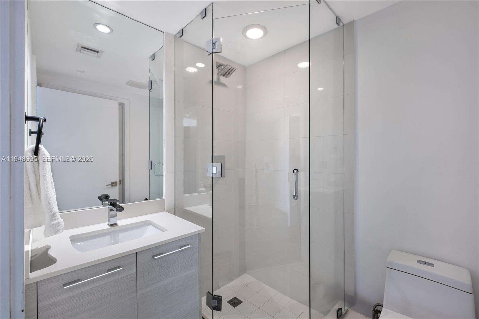 Paraiso Bay | Unit #4306 Unit #4306 | Picture 25
