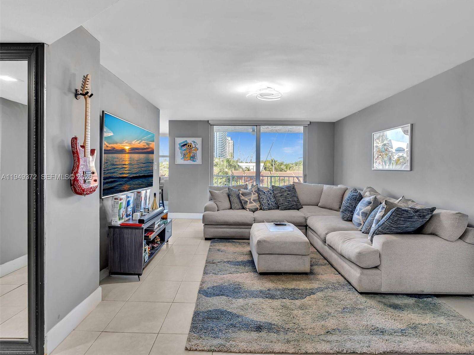 Reef West | Unit #4E Unit #4E | Picture 6