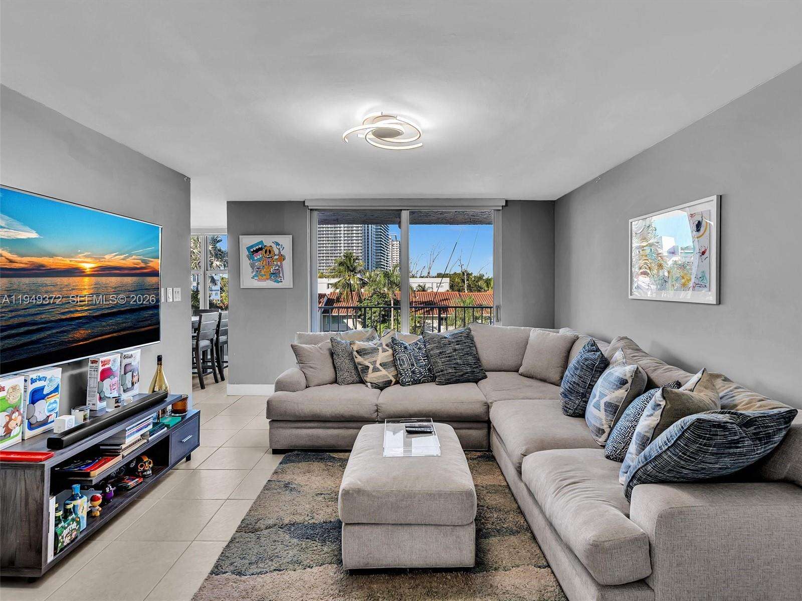 Reef West | Unit #4E Unit #4E | Picture 8