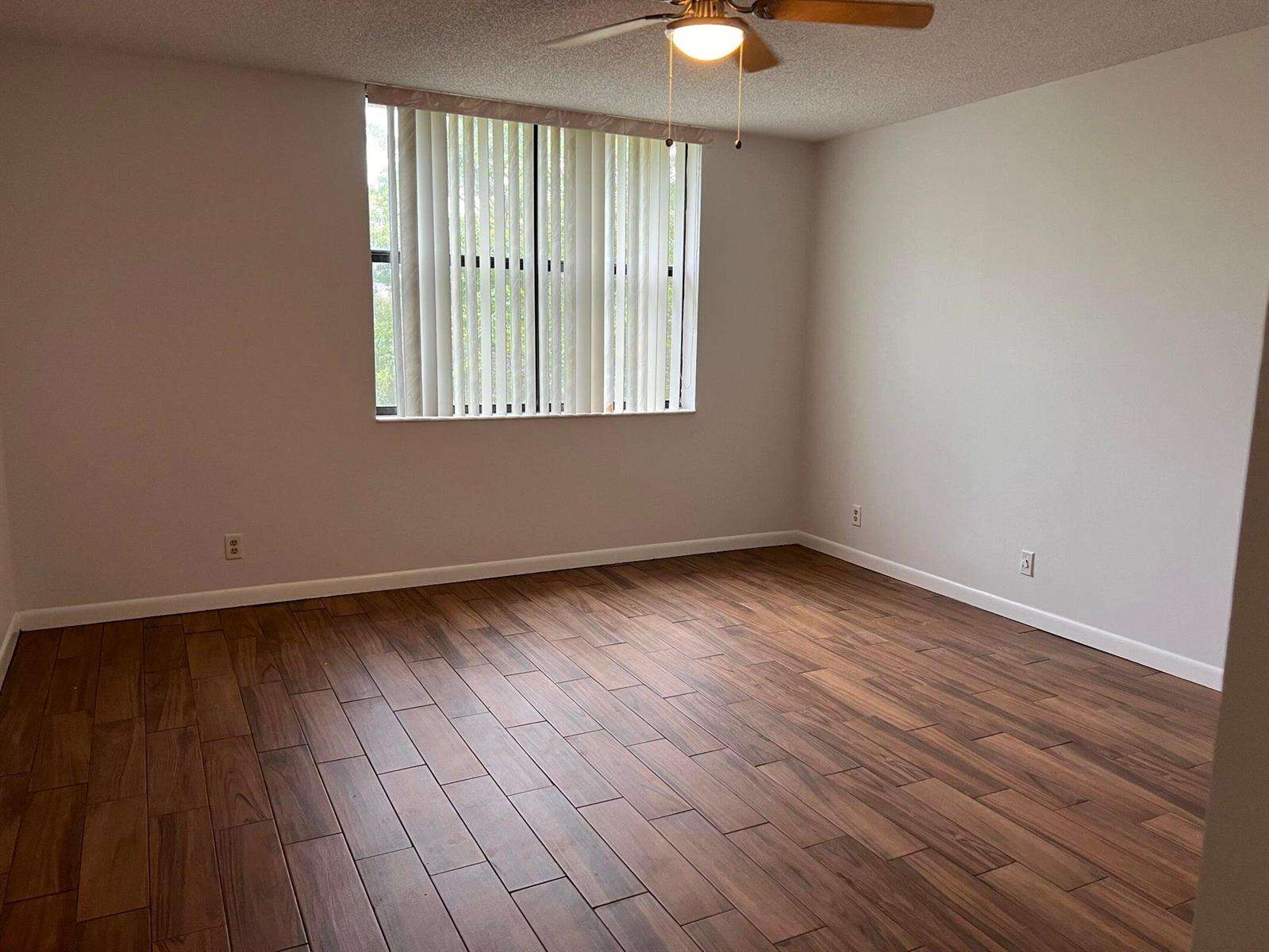 Tradewinds D | Unit #D404 Unit #D404 | Picture 11