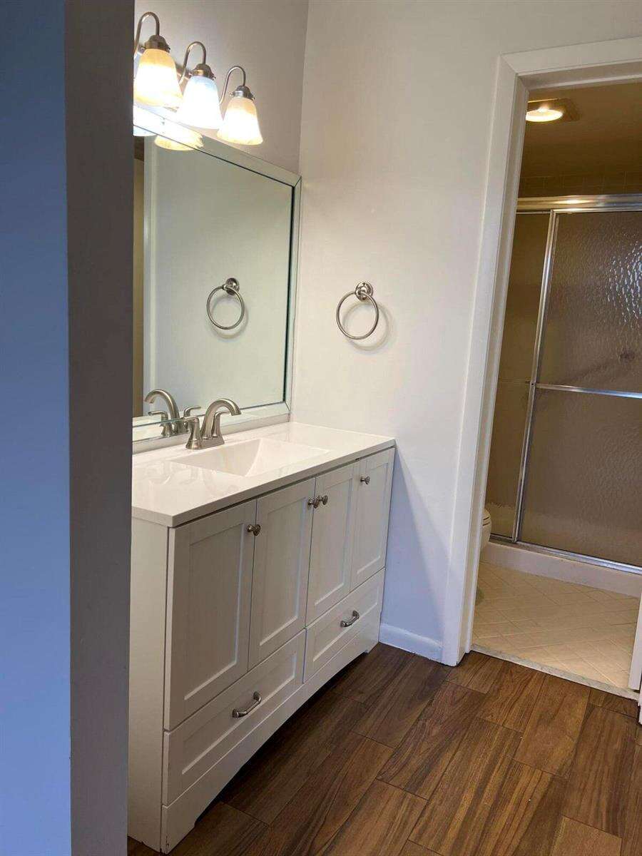 Tradewinds D | Unit #D404 Unit #D404 | Picture 7