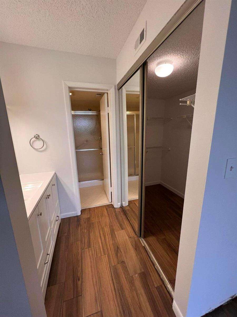 Tradewinds D | Unit #D404 Unit #D404 | Picture 8