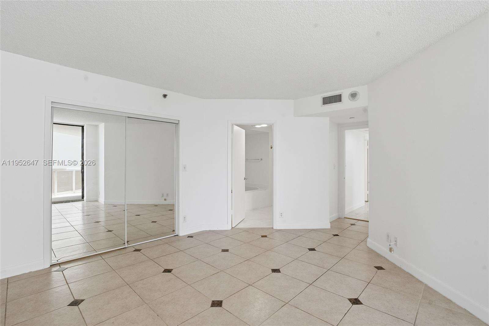 The Landmark | Unit #502 Unit #502 | Picture 12