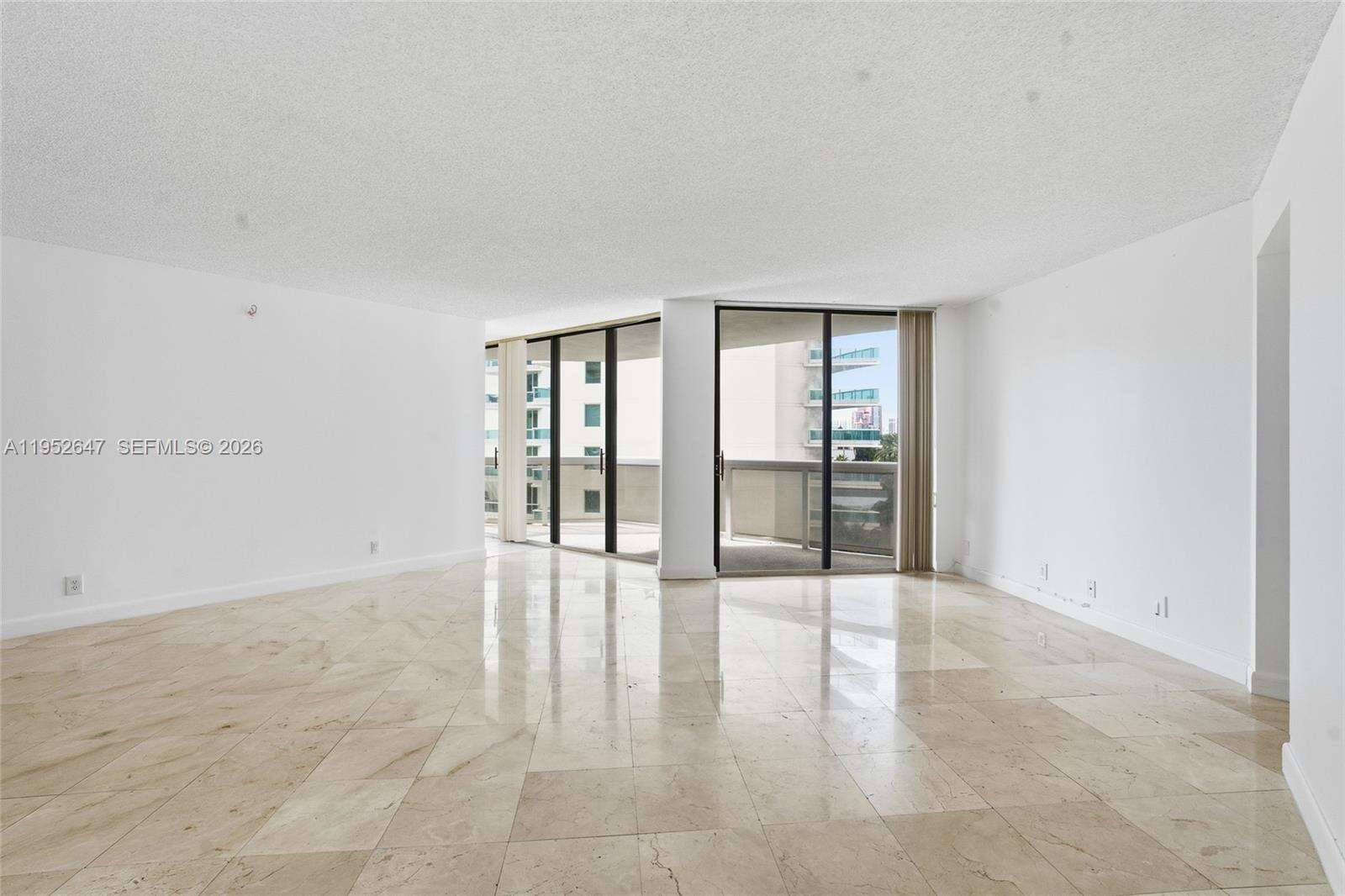 The Landmark | Unit #502 Unit #502 | Picture 3