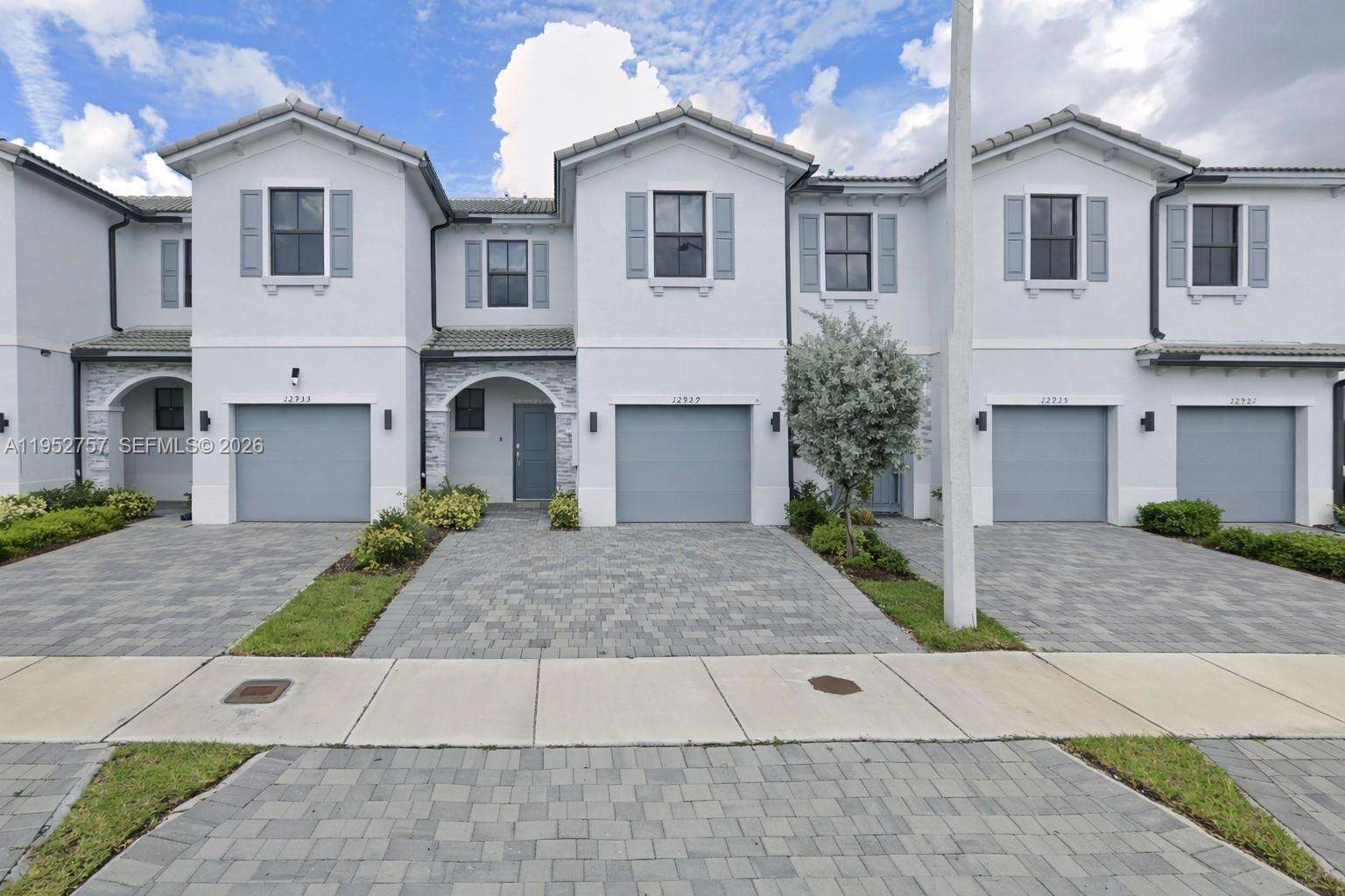 Lake Victoria Townhomes | Unit #12929 Unit #12929 | Picture 1