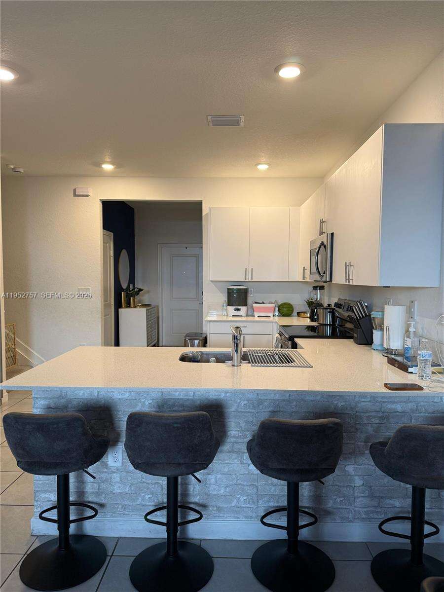 Lake Victoria Townhomes | Unit #12929 Unit #12929 | Picture 3