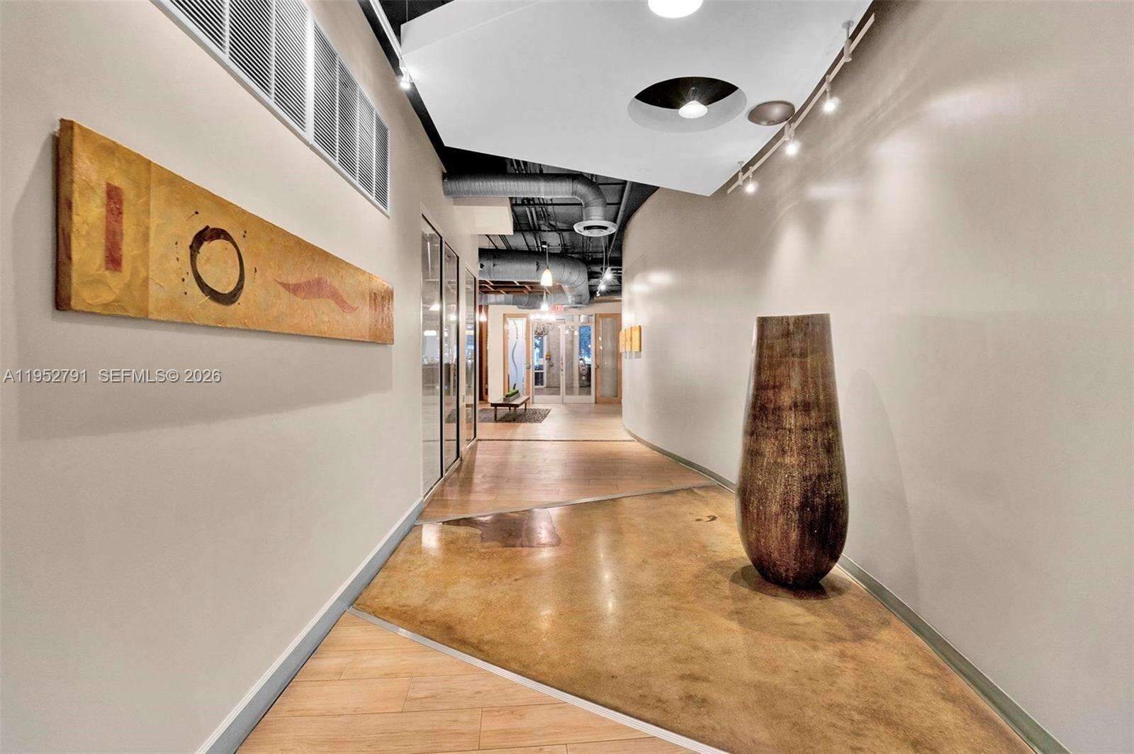 Neo | Unit #1109 Unit #1109 | Picture 23