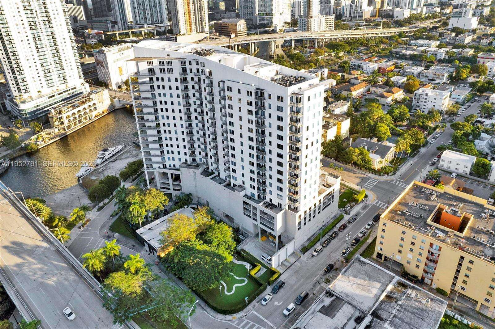 Neo | Unit #1109 Unit #1109 | Picture 28