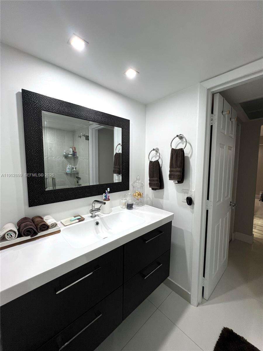 Aquasol | Unit #5P Unit #5P | Picture 24